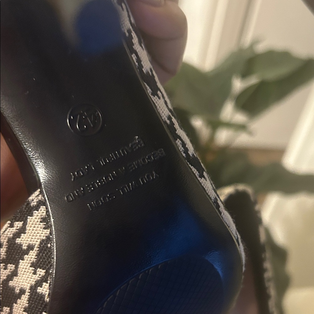 Yuzefi Houndstooth Heels with Pearl Detail - Picture 9 of 13